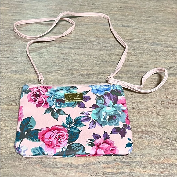 NWOB Betsey Johnson floral convertible wristlet/ crossbody bag - Picture 9 of 15